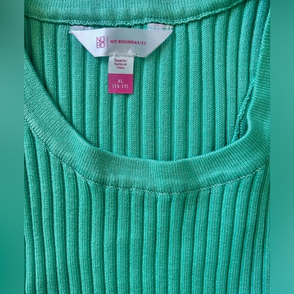 NWOT No Boundaries Juniors Seamless Tank Top in Turquoise - Picture 4 of 4